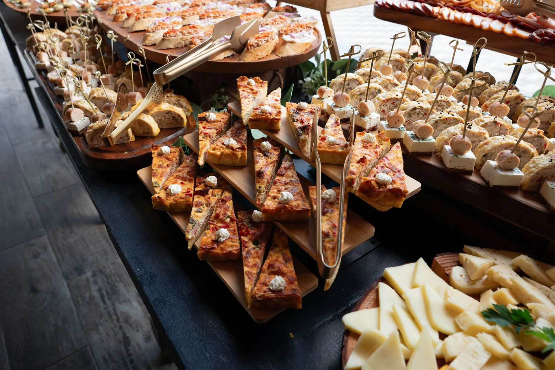 Bufet de aperitiv